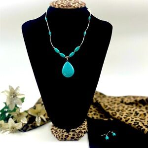 Turquoise teardrop necklace and earring set